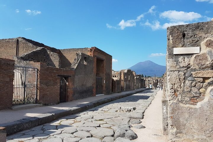 Amalfi Coast Sorrento and Pompeii Group Tour from Naples - Image 3