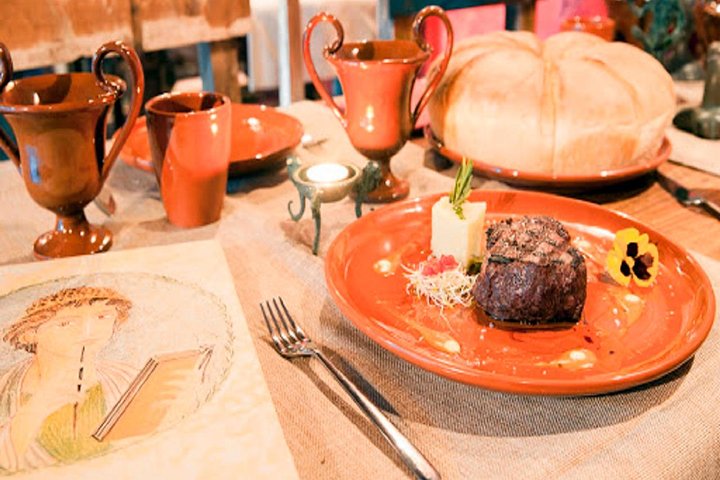 Ancient Pompeii: A Journey between Archaeology and Gastronomy - Image 4