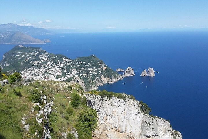 Capri Island Small-Group Stress Free Tour from Rome - Image 4