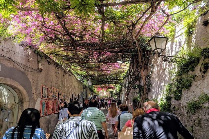 Daytrip from Naples to Amalfi Coast, Positano, Amalfi & Ravello - Image 4