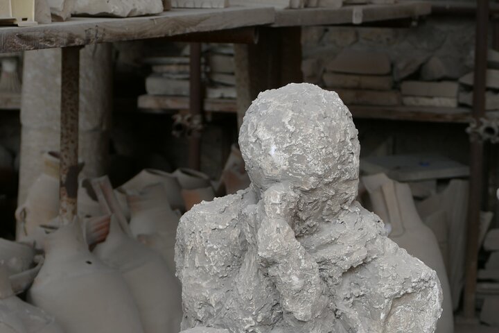 DISCOVERING POMPEII AND THE SECRETS OF PIZZA - VIP tour/Small group - Image 5