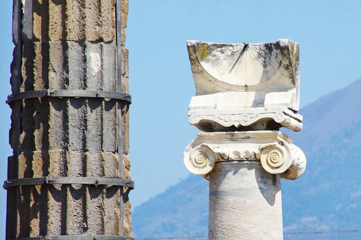 DISCOVERING POMPEII - VIP tour/Small group - Image 4