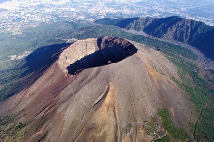 Discovering the Vesuvius - VIP tour / Small group - Image 3
