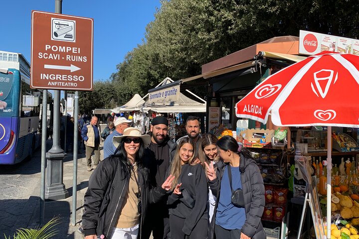 Enchanting Trio: Exclusive Pompeii, Amalfi, and Positano Tour - Image 4