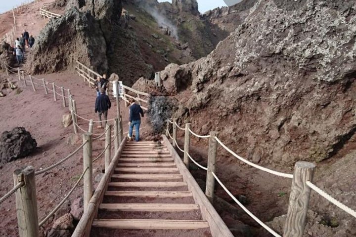 Ercolanum and Vesuvius with Personal driver - Image 3