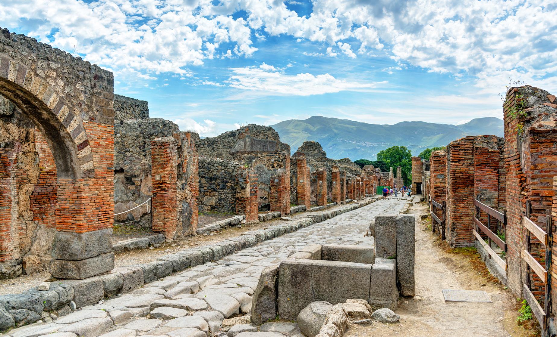 Exclusive Pompeii and Amalfi Coast - Image 1