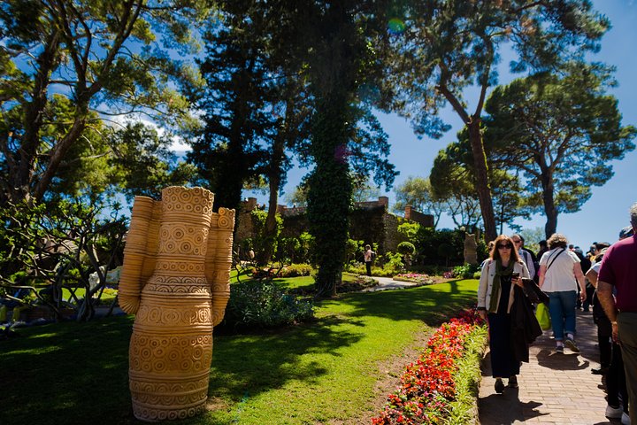 Exploring Capri and Anacapri from Rome - Sea and city sightseeing tour - Image 3