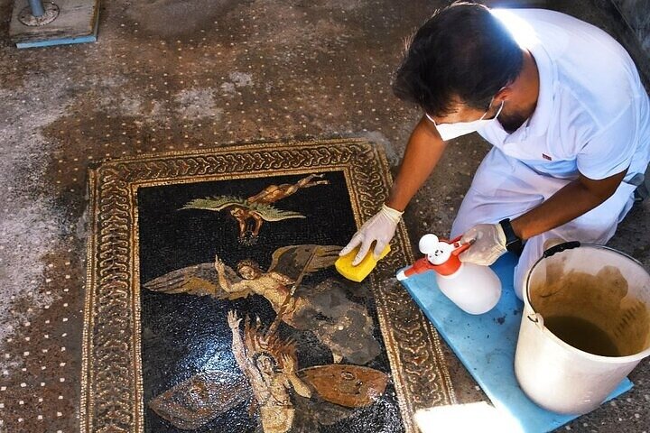 Full Day Guided Tour of Pompeii and Naples - Image 5