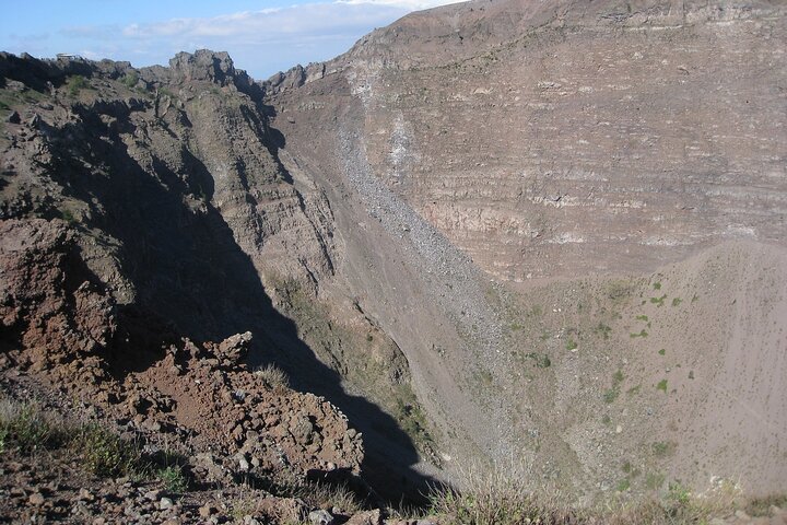Full-Day Tour to Pompeii and Vesuvius with lunch from Naples - Image 4