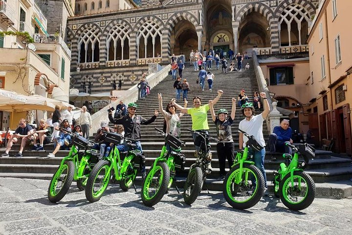 Guided tour of Naples by FAT electric bike - Image 2