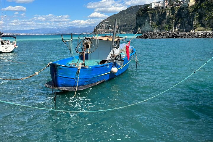 Half Day Tour to Positano and Sorrento from the Port - Image 3