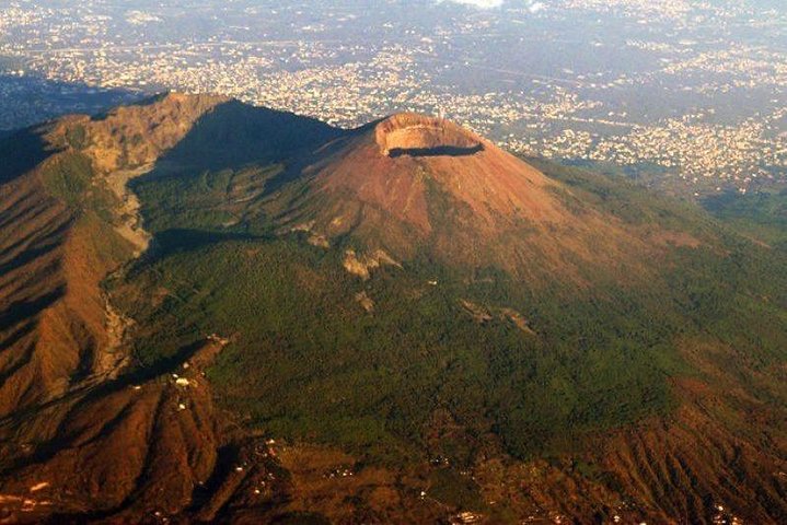 Half day visit on mount vesuvius from Naples (4 hours) - Image 1