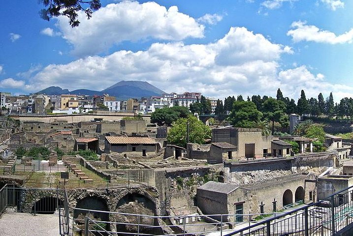 Herculaneum Drive with Guide from Naples - Image 4