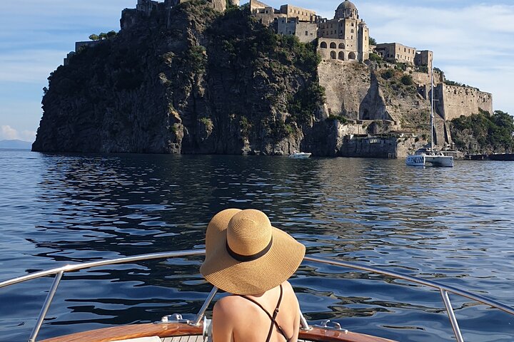 Ischia island private excursion on Gozzo Fratelli Aprea 7,5m - Image 5