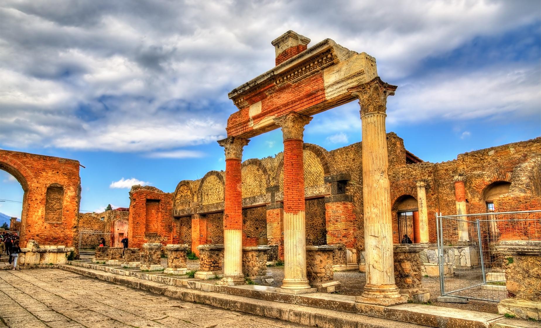 Journey to Pompeii - Image 1