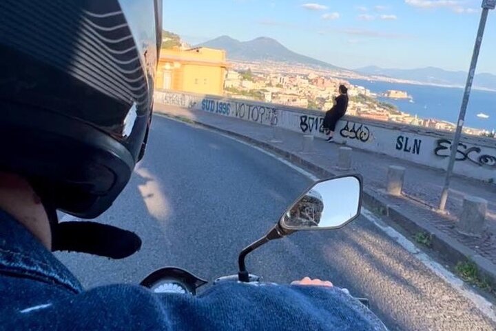 Moto Tour Naples - Visit in a different way with the experts of the city - Image 2
