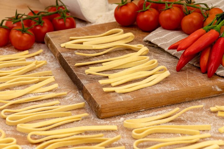 Naples food street tour - Image 4