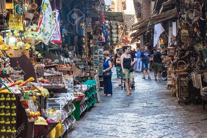 Naples Walking tour for group up to 8ppl - Image 1