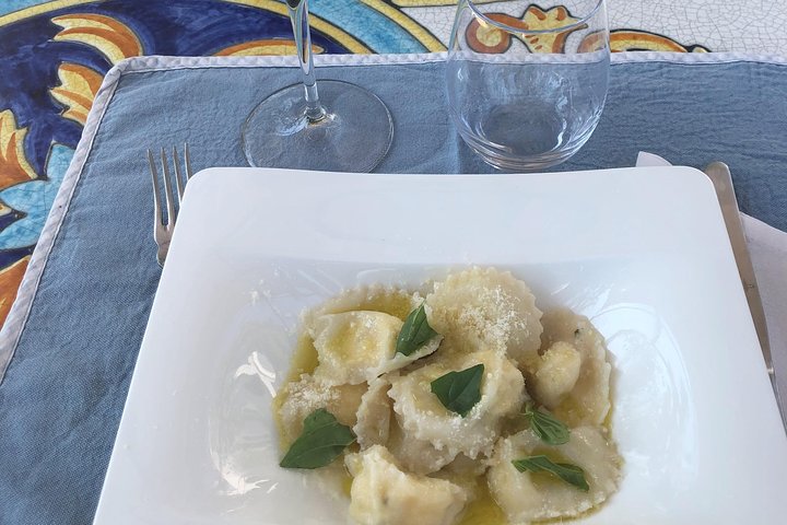 Neapolitan cooking lesson with a local chef at the base of Mt. Vesuvius vineyard - Image 2