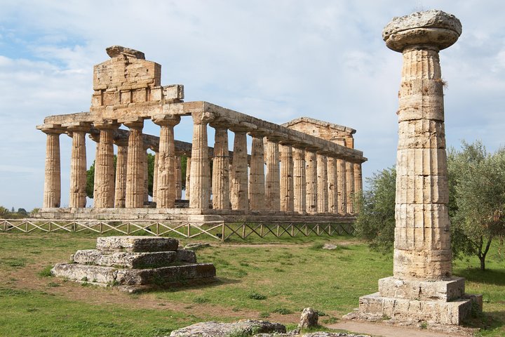 Paestum, Buffalo Mozzarella tasting and light lunch private tour - Image 1