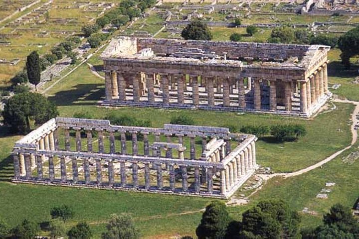 Paestum Greek Ruins - Image 1
