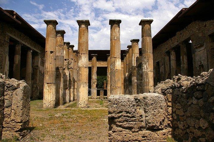 POMPEI & VESUVIO TOUR Full Day departure from NAPLES (entrance fees included) - Image 5