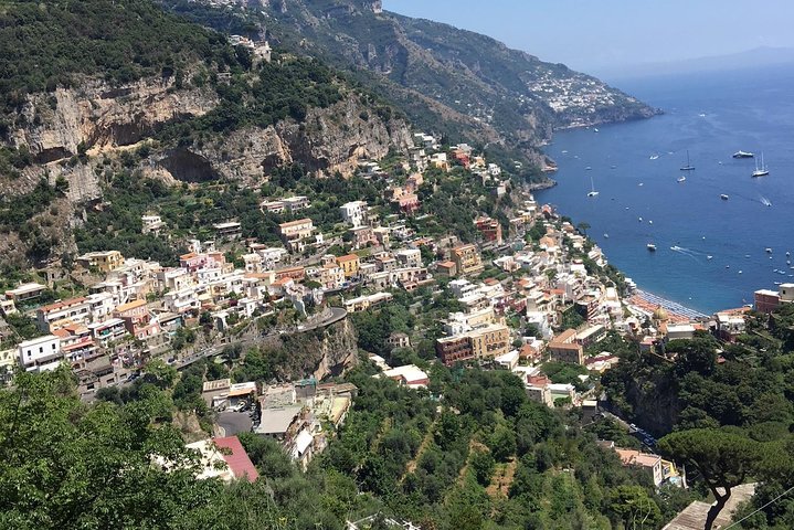 Pompeii and Amalfi Coast From Naples - Image 4
