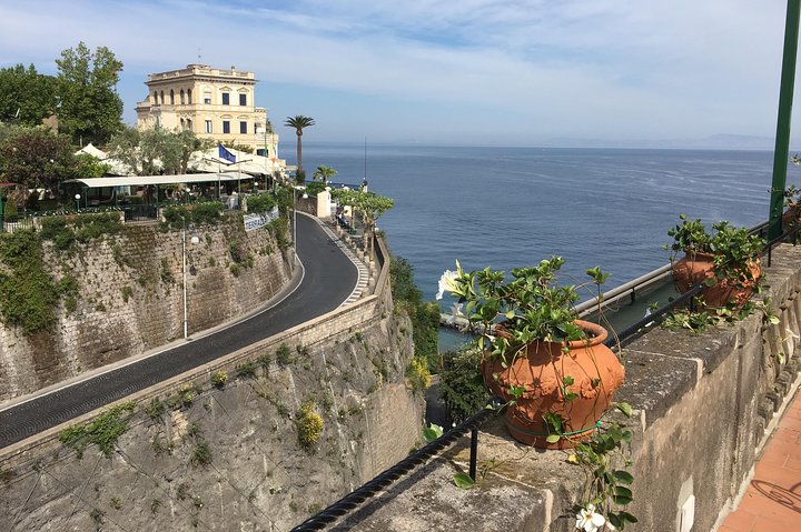 Pompeii and Amalfi coast tour - History and Scenery with a local driver/guide - Image 4