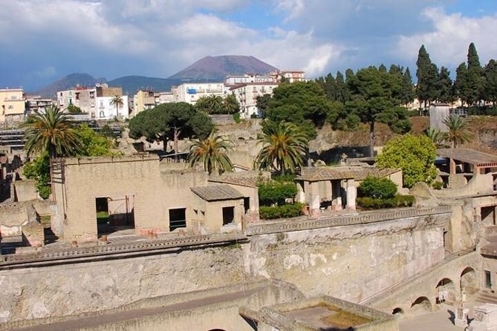 Pompeii and Herculaneum day trip from Naples - Image 5