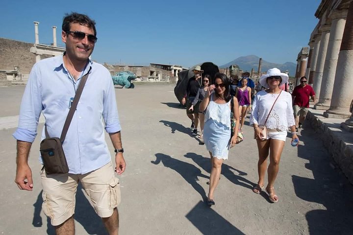 Pompeii and Museum of Naples Private Tour led by an Archaeologist - Image 1