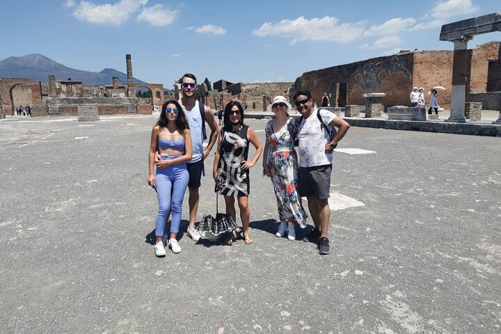 Pompeii and Sorrento Day Trip from Naples - Image 4