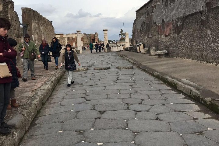 Pompeii and Sorrento From Naples - Image 1