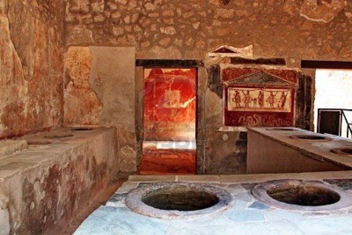  Pompeii and Vesuvius Day Trip from Naples - Image 5