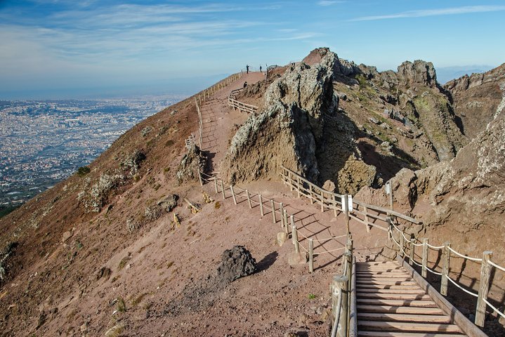 Pompeii and Vesuvius Day Trip from Naples including Guide and Lunch  - Image 3