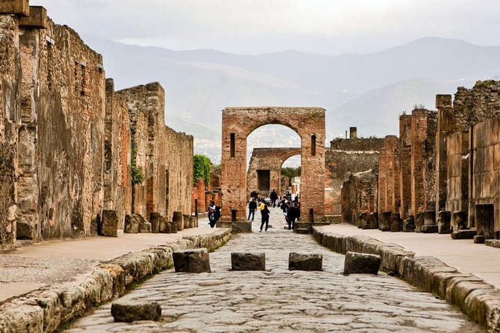 Pompeii Herculaneum and Vesuvius small group tour - Image 1