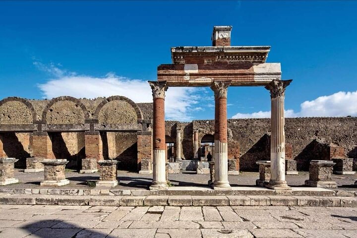 Pompeii Herculaneum and Wineries day tour from Naples - Image 2