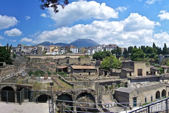 Pompeii, Oplontis and Herculaneum from Naples - Image 4