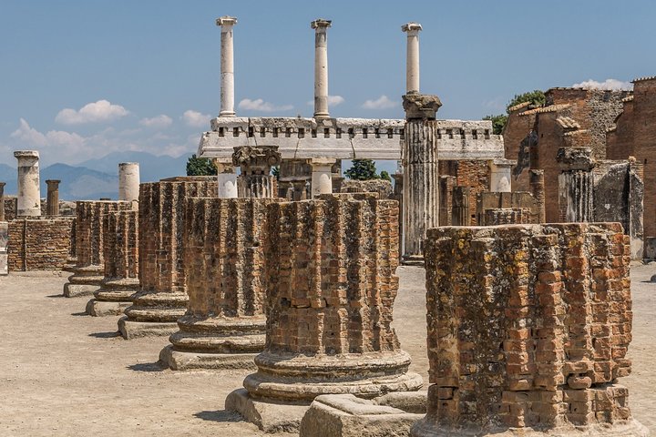 Pompeii, Oplontis and Herculaneum from Naples - Image 5