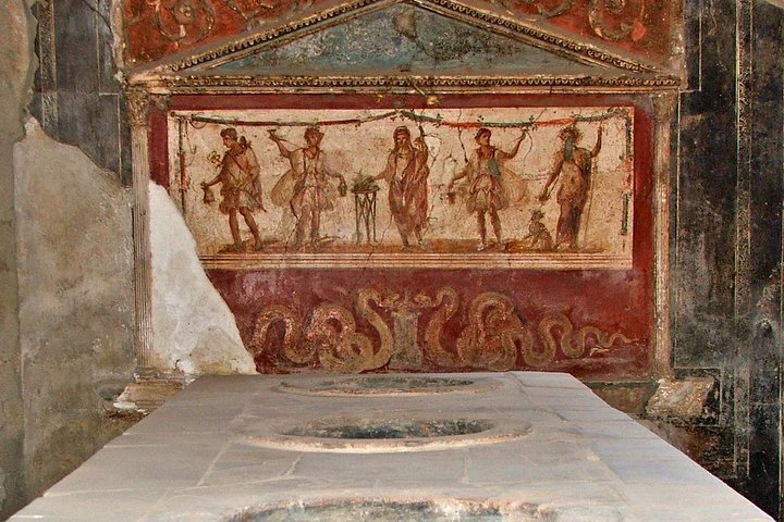 Pompeii private small group tour - 4 hours including transfers - Image 3