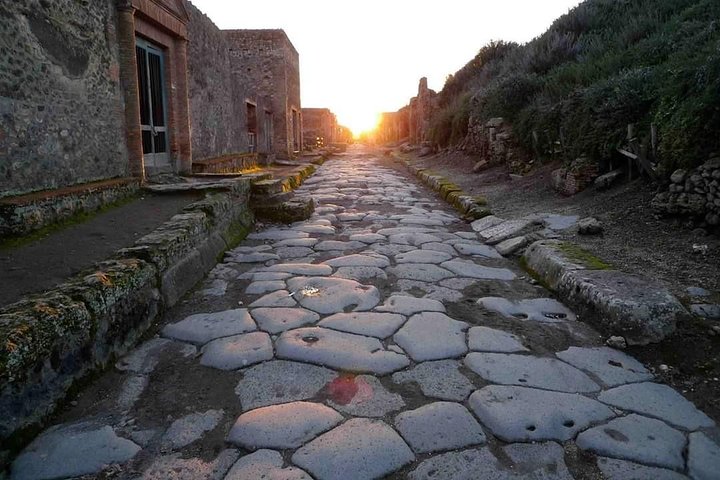 Pompeii tour all inclusive - Image 4