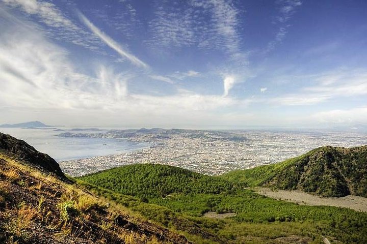Pompeii, Vesuvius and Sorrento - Image 1