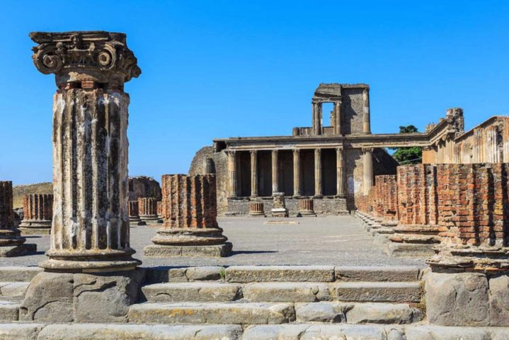 Pompeii Vesuvius Private Transfer - Image 4