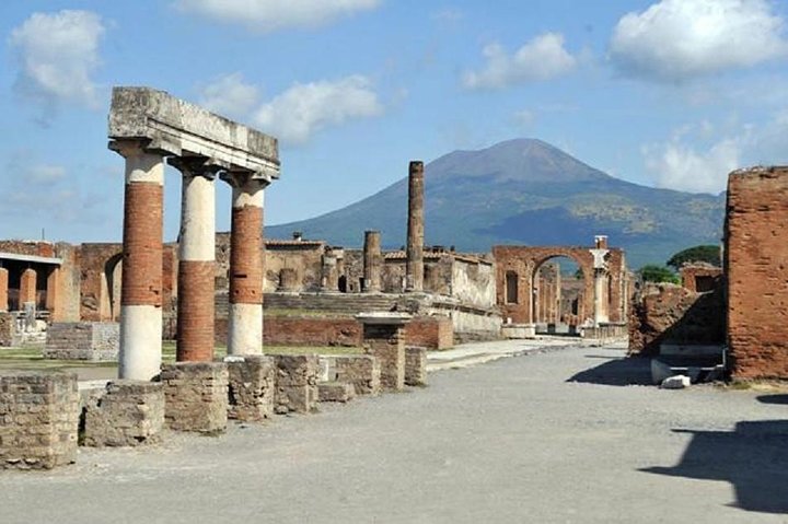 Pompeii Wheelchair Friendly Tour - Image 1