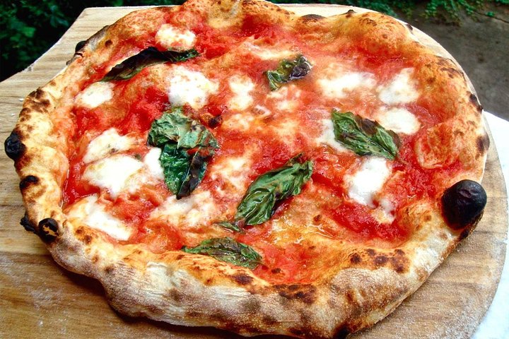 Pompeii,Naples and Pizza Private Tour - Image 1