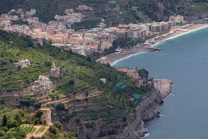 Private 8 Hour tour to Amalfi-Positano-Ravello from Naples hotel or cruise port - Image 2