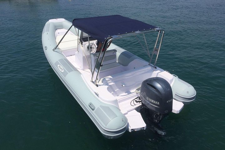Private excursion to the island of Ischia with a 7.3m Predator rubber dinghy - Image 3