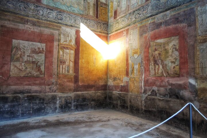 Private Pompeii Tour & Amalfi Coast Day Trip by Car - Image 4