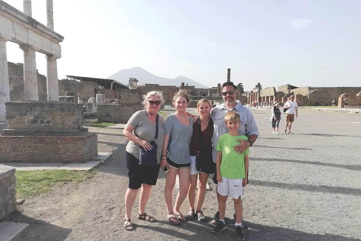 Private Shore Excursion from Naples to Pompeii, Sorrento and Positano - Image 1