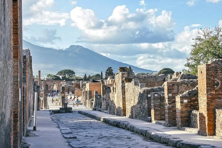 Private tour from Naples with stop Pompei drop off to the coast - Image 1