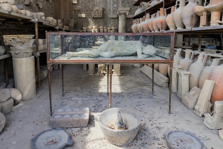 Private Tour of Pompeii and the Amalfi Coast from Sorrento or Naples - Image 5